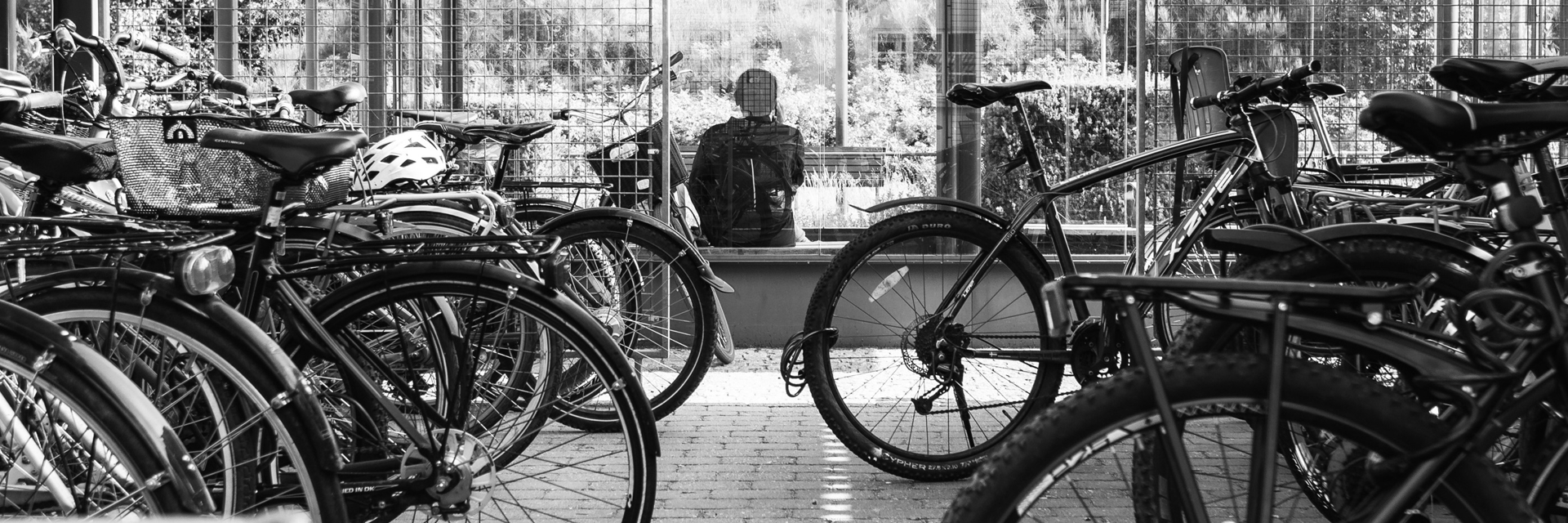 Cykler ved banegården i Brande